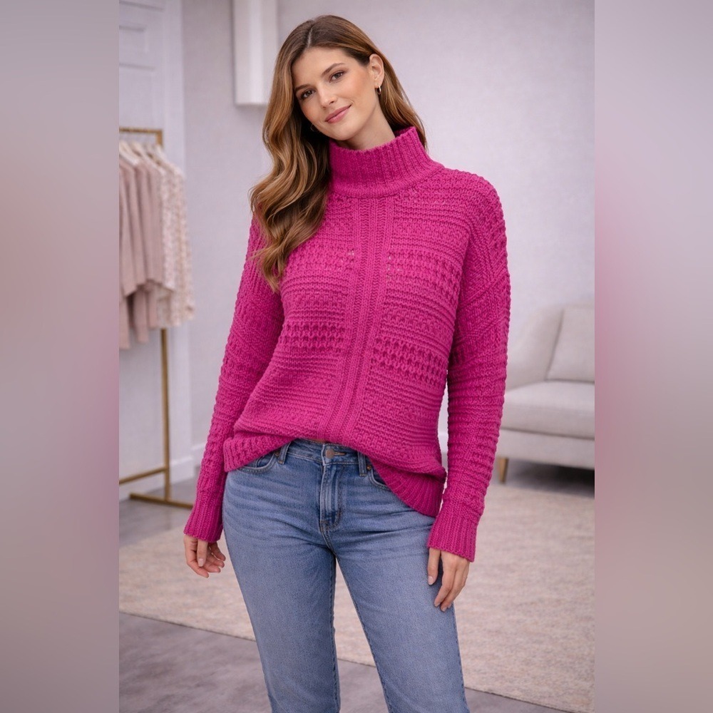 Abercrombie & Fitch‎ Magenta Pink Chenille Mock Neck Cable Knit Sweater Medium